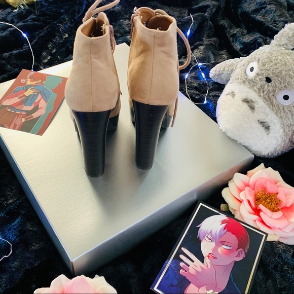 Cream Lace Up Open Toe Ankle Boot Heels - Picture 4 of 7